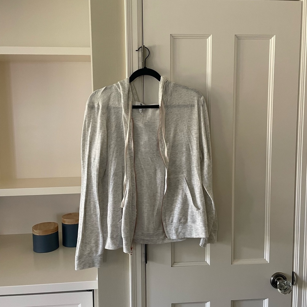 Sundry light sweatshirt size 2 (small)